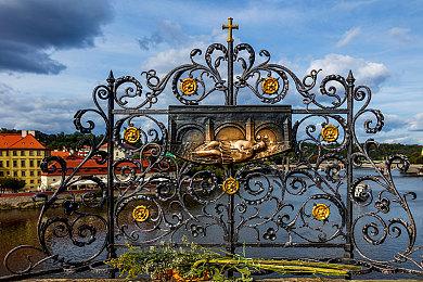 太空RTS《坠落边界》新预告“泰坦进军” 2022年登陆PC